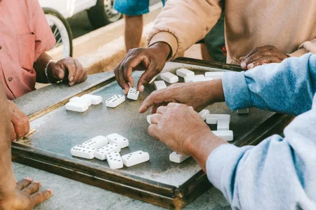 Dominoes image